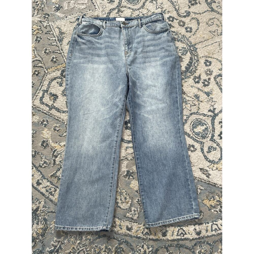 EVERY High Rise Straight Leg Jeans Size 33 Light Wash 100% Cotton